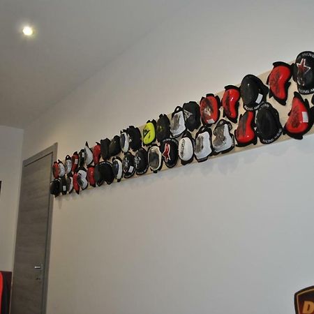 Italian Piston House Sport Moto Rent Acomodação com café da manhã Millesimo Exterior foto
